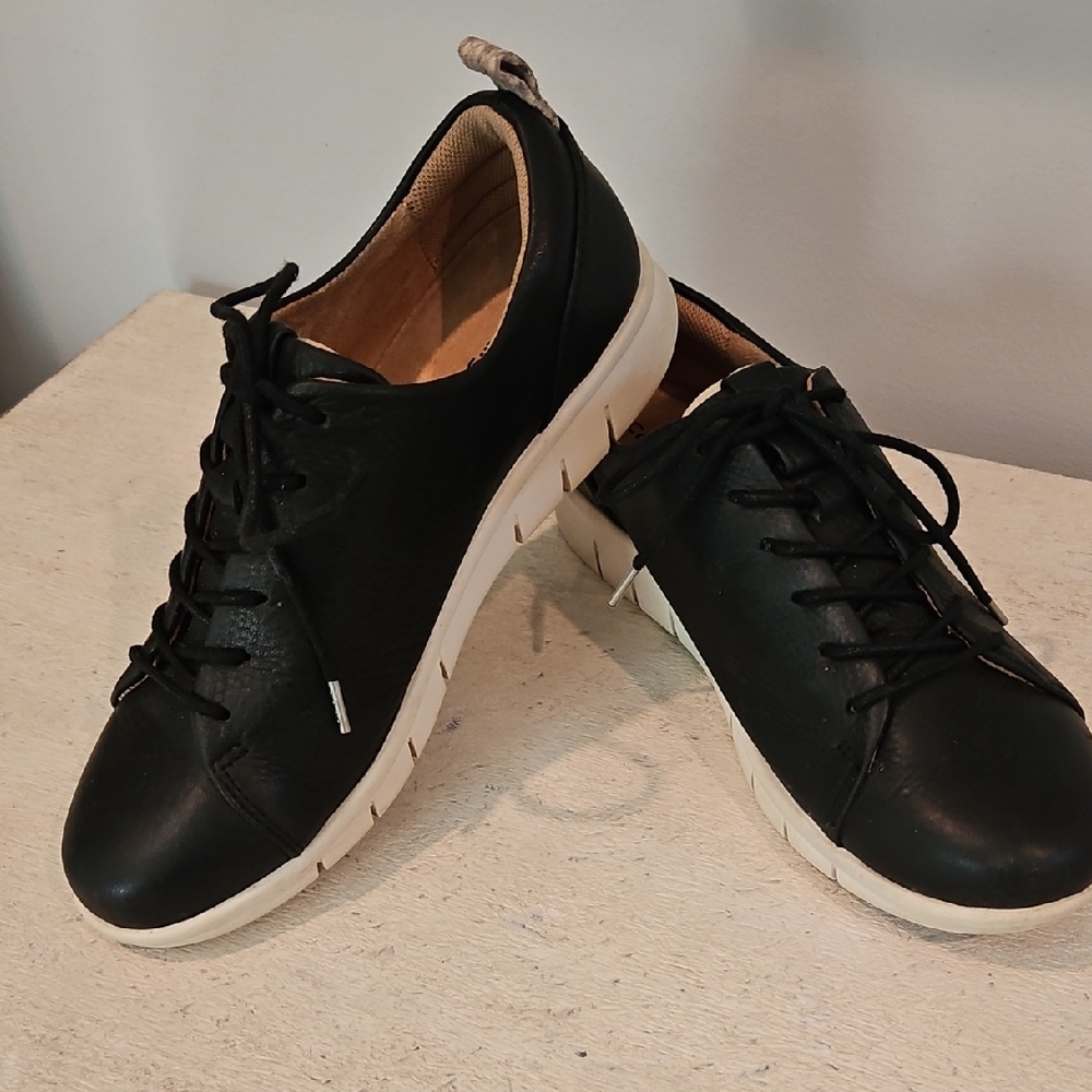 Comfortiva Casual Leather  Sneaker